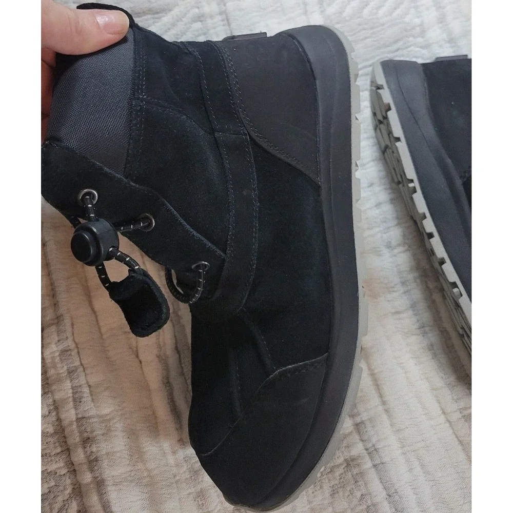 UGG Kids Turlock WP Boots 5 Big Kid – Waterproof Suede‎ 200g Insulate